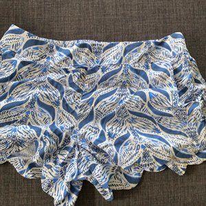 Lilly Pulitzer Scalloped Hem Pull On Shorts